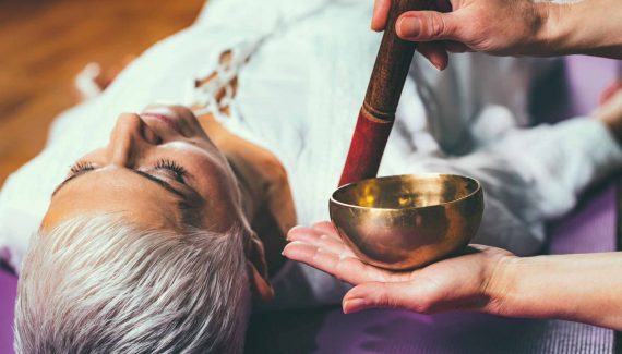sound-meditation-tibetan-singing-bowl-VECWPNZ.jpg sound-meditation-tibetan-singing-bowl-VECWPNZ.jpg